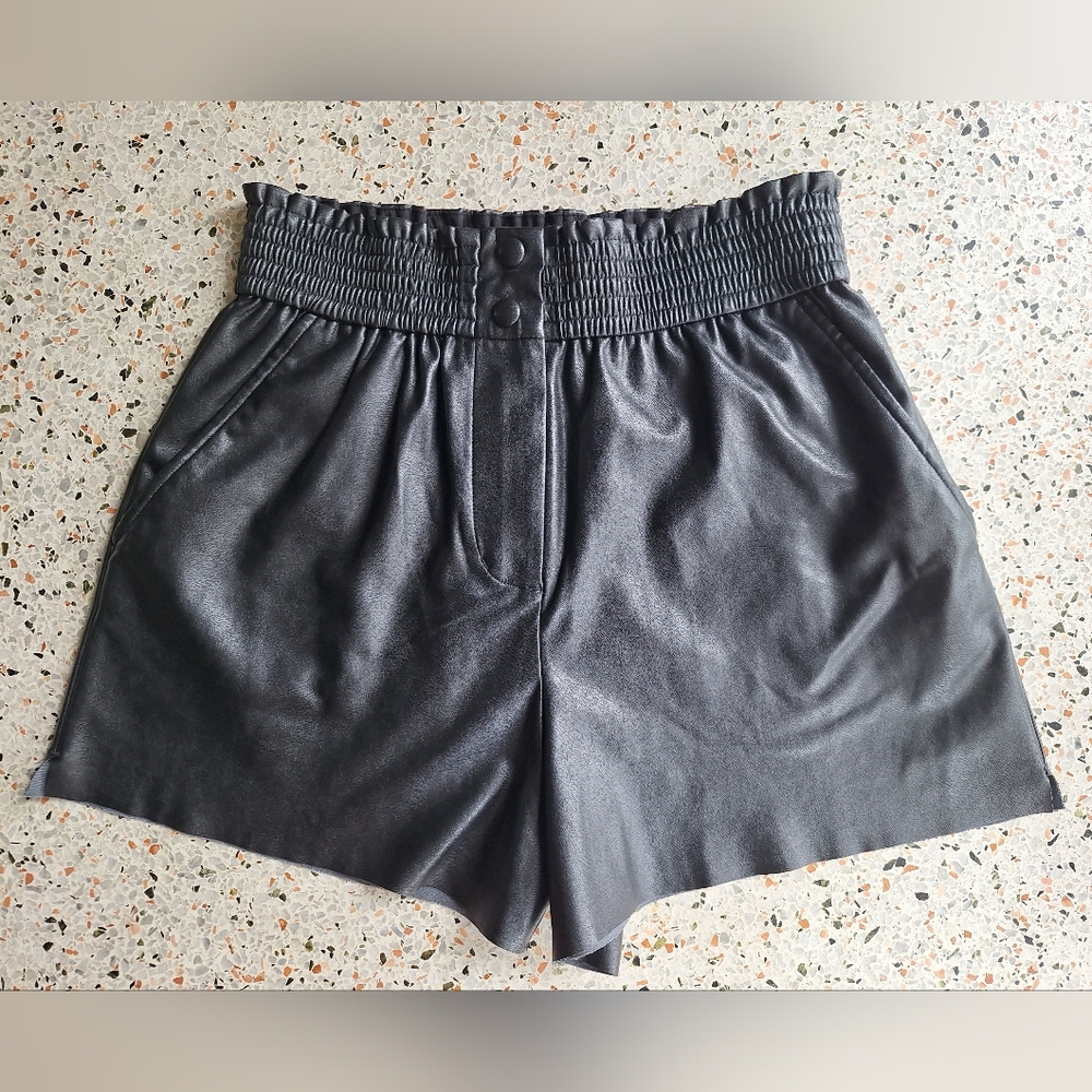 07 Wilfred Faux Leather Paperbag Waist Short